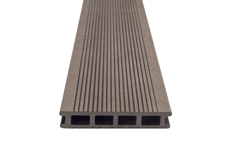 savadeck-wpc-decking-classic-chocolate-02_5685.webp